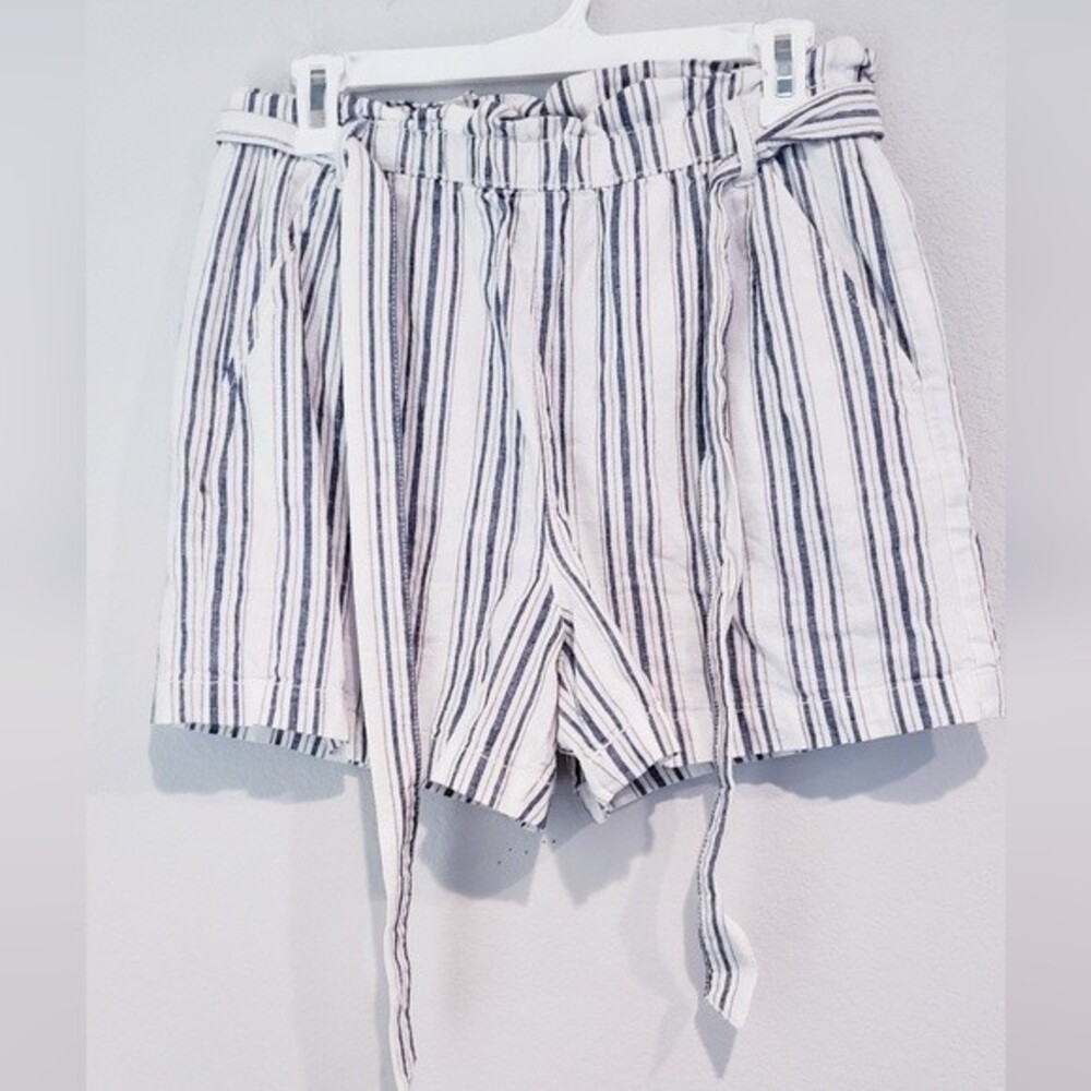 A.N.A. White Blue Striped Linen Blend Shorts Belt Tie Pockets Medium